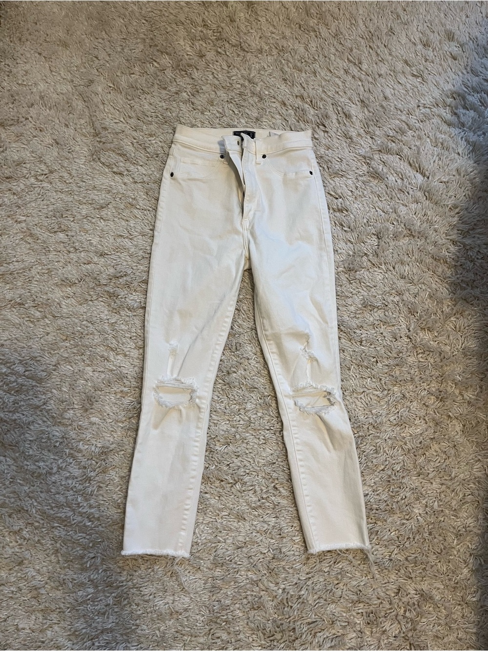 Abercrombie & Fitch White Skinny Distressed Jeans